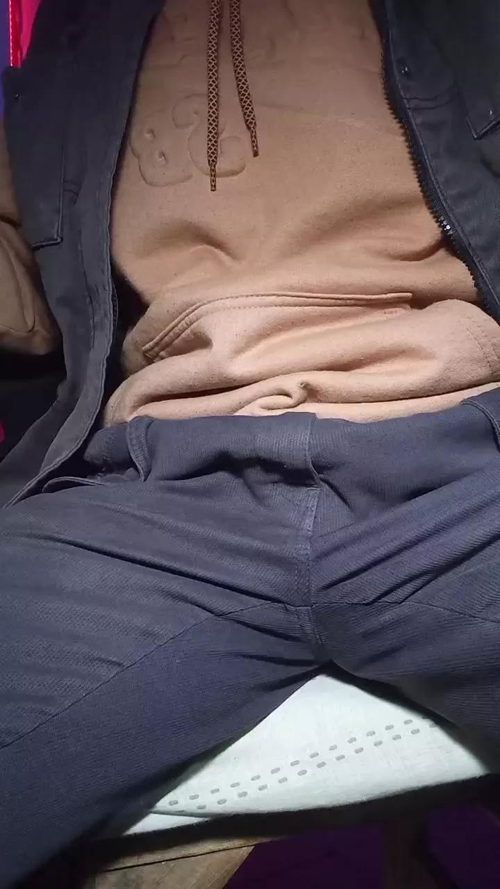 RealChicoBoy on Cam4 