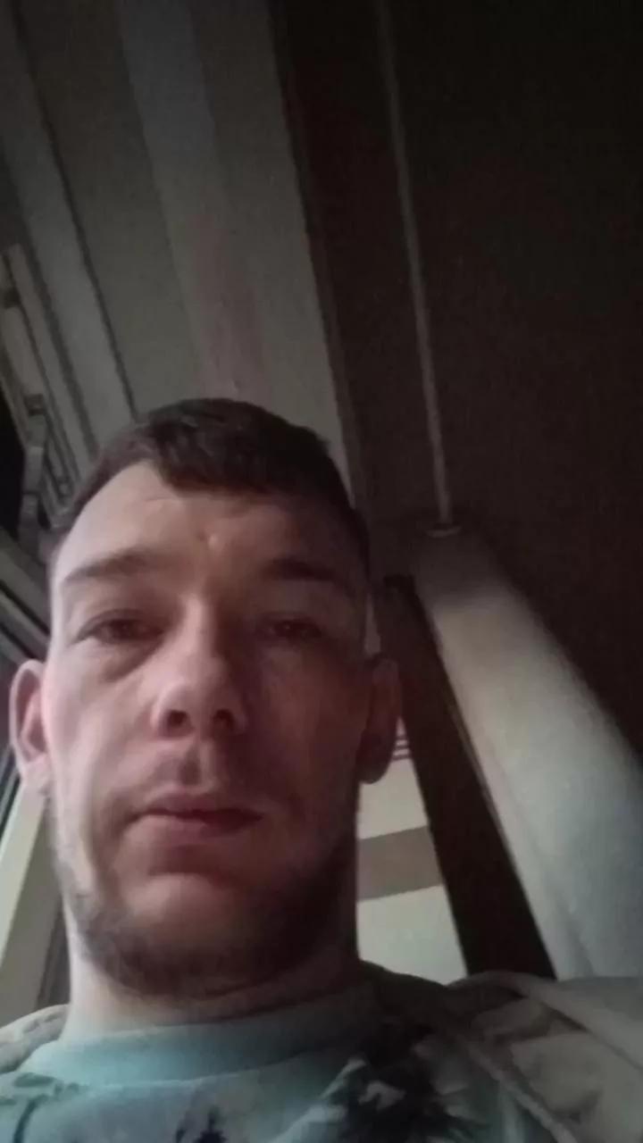richieebisback1 on Cam4 