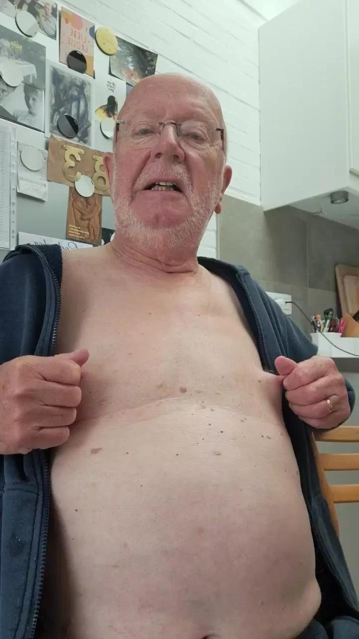 robert42 on Cam4 