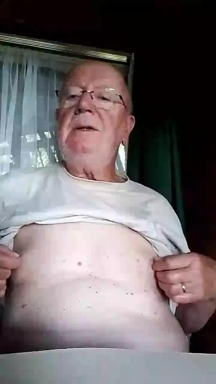 robert42 on Cam4 