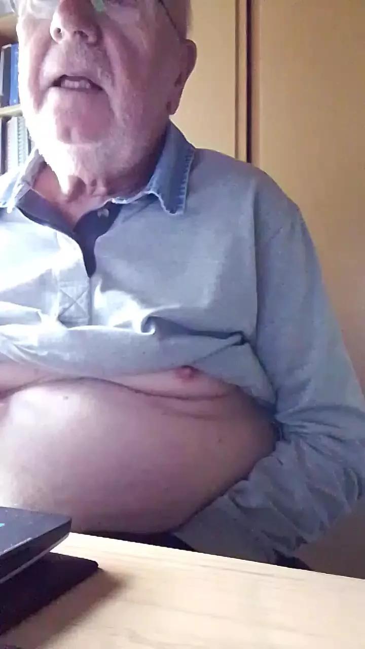 robert42 on Cam4 