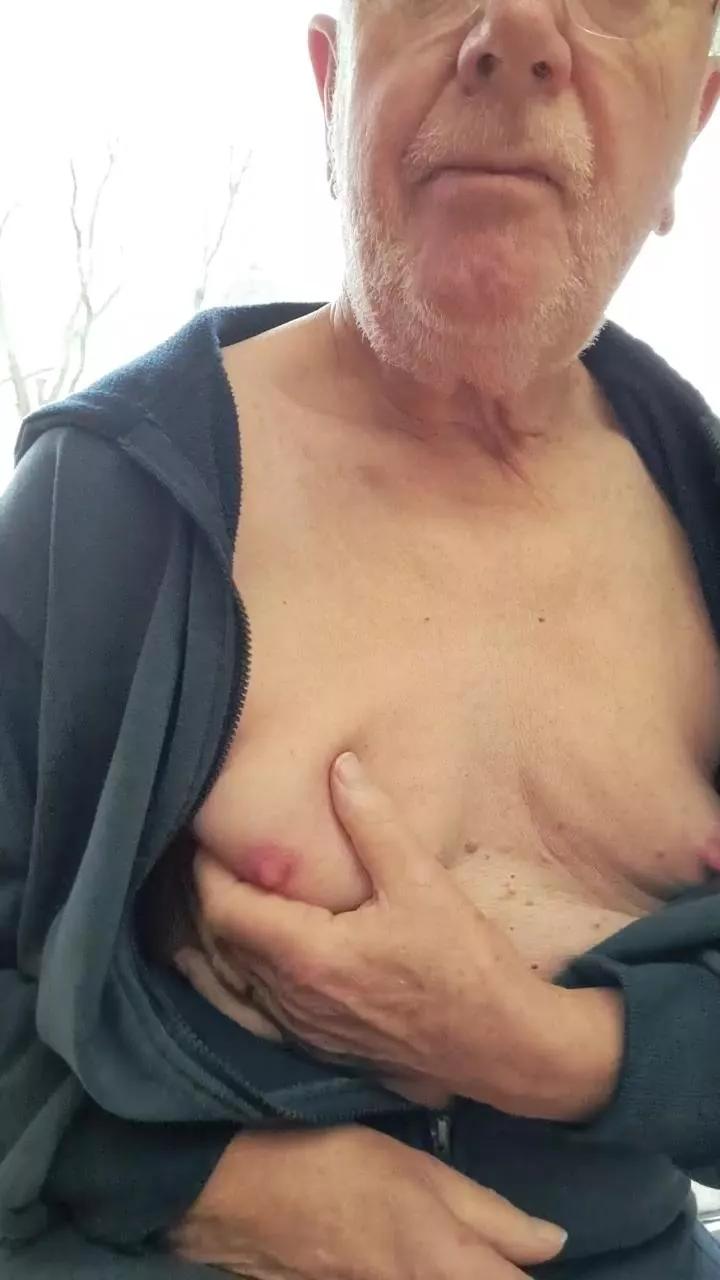 robert42 on Cam4 
