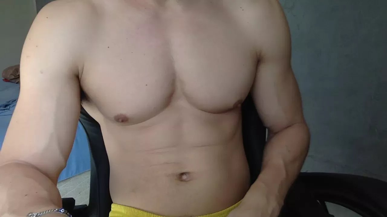 Offline RobsBr on Cam4