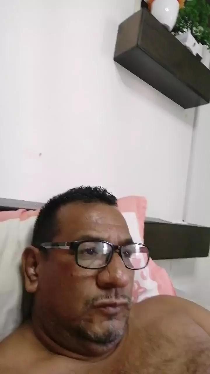 roncoratonm2 on Cam4 