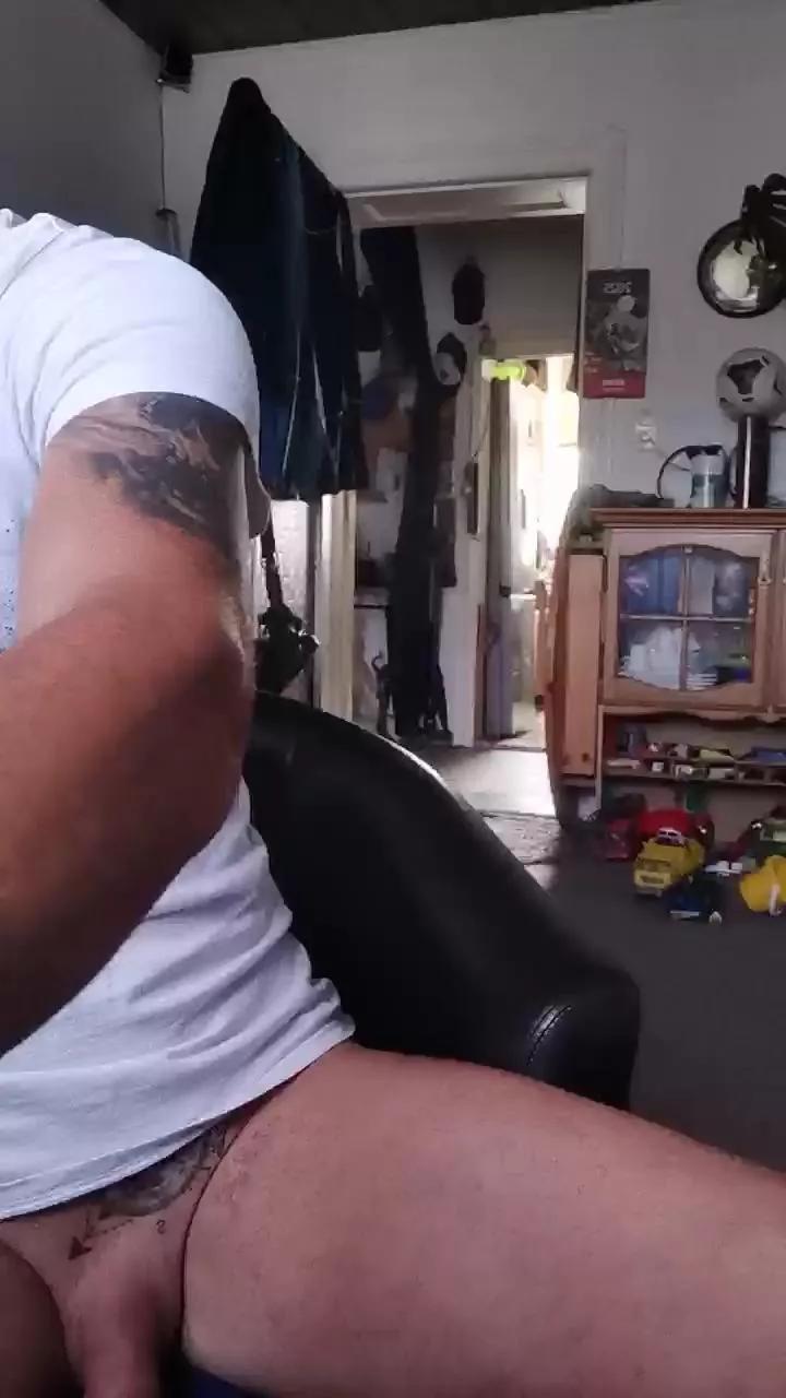 Ronny045 on Cam4 