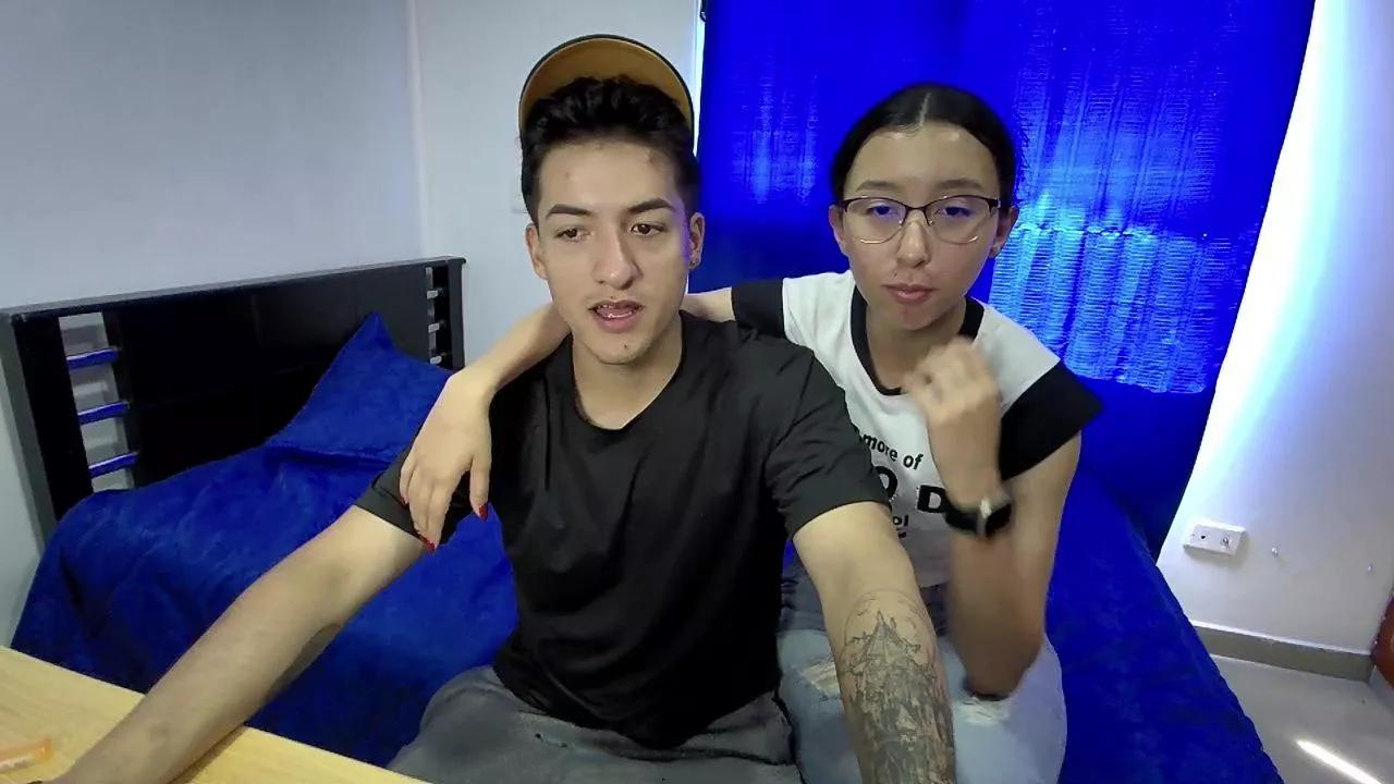 RoseandViktor23 on Cam4 
