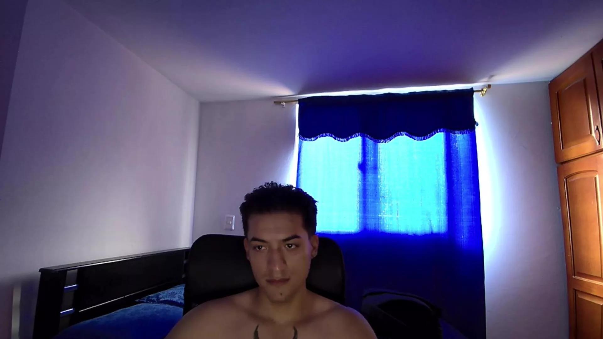 RoseandViktor23 on Cam4 