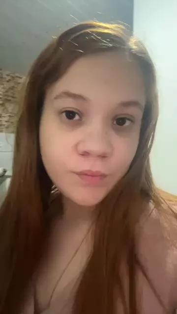 Ruivinhaxx18 on Cam4 