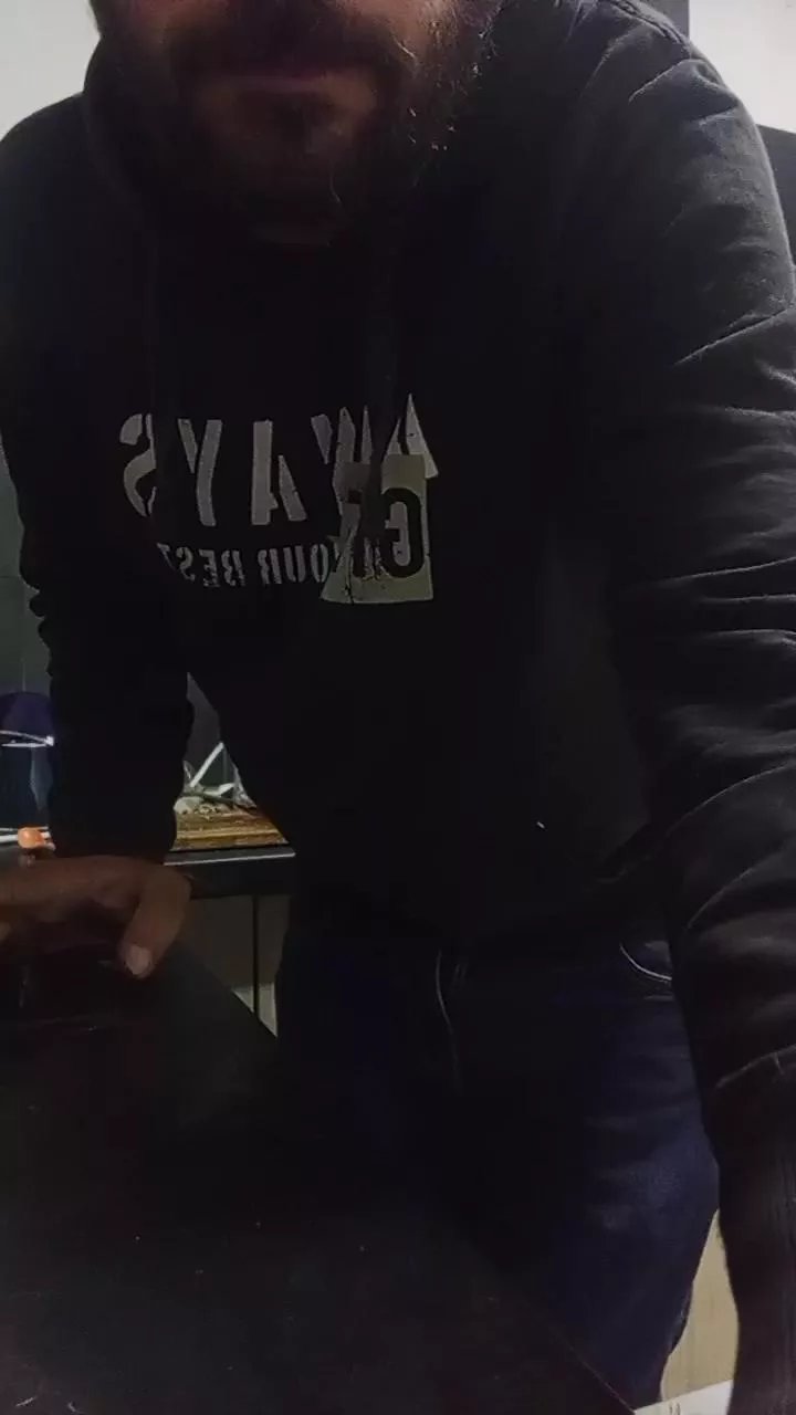 Offline Salva32bcn on Cam4