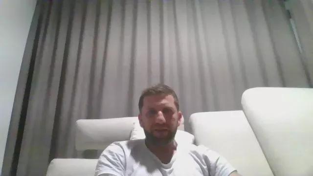 SantiBanton_ on Cam4 