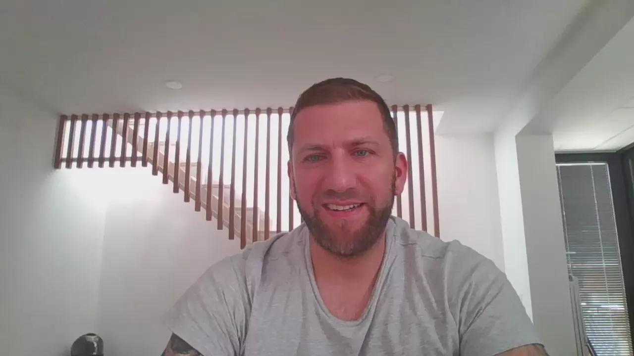 SantiBanton_ on Cam4 