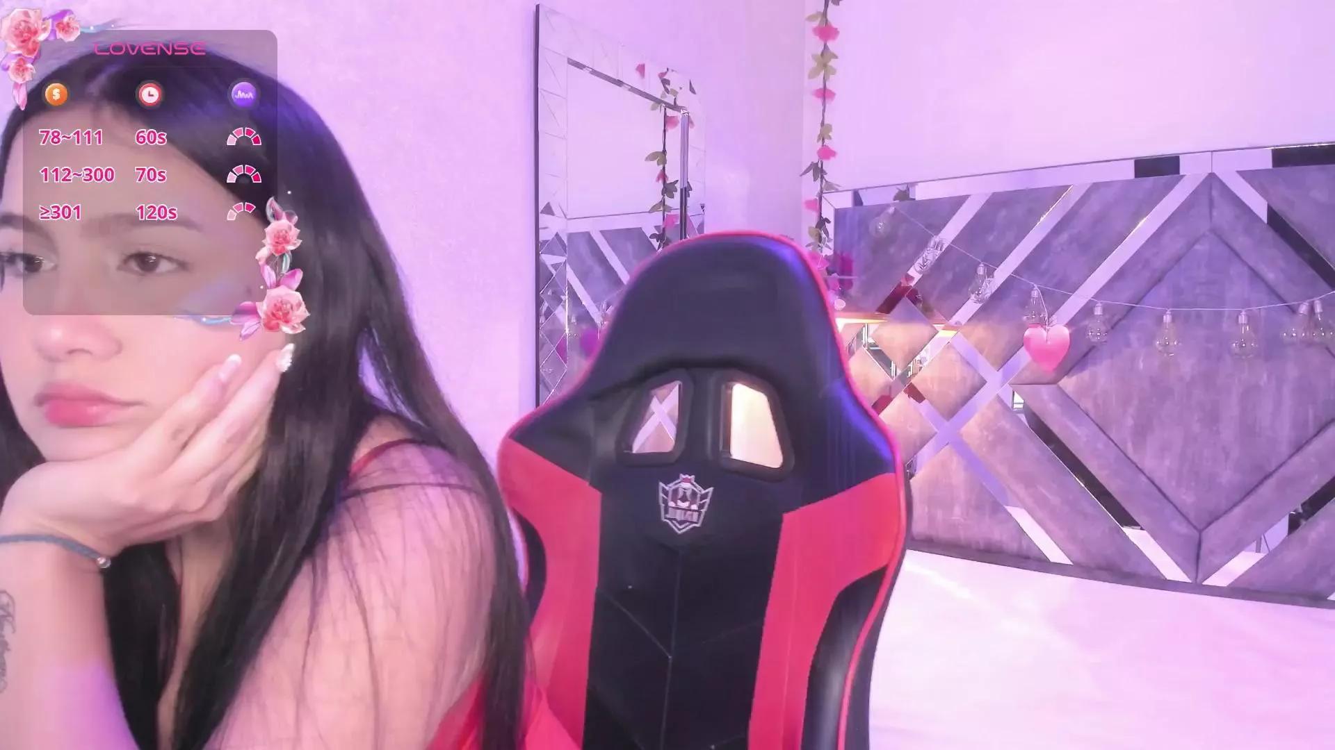SaraRay_ on Cam4 