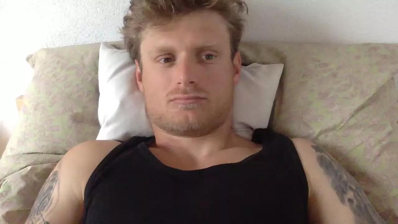 Sexyfreak1994 on Cam4 