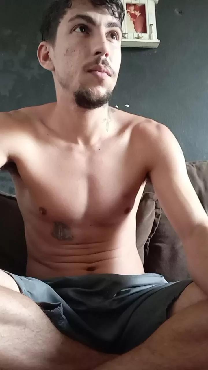 Sexymaromba33 on Cam4 