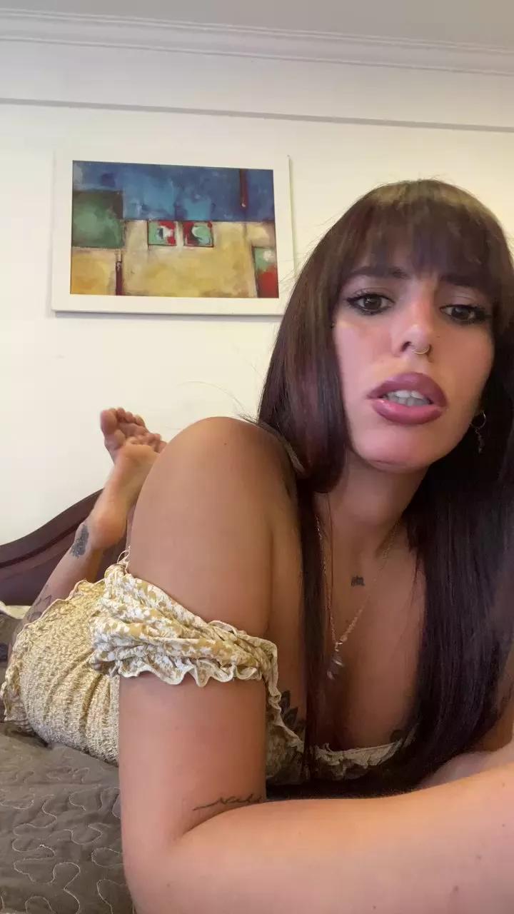 Sharoonbloom on Cam4 