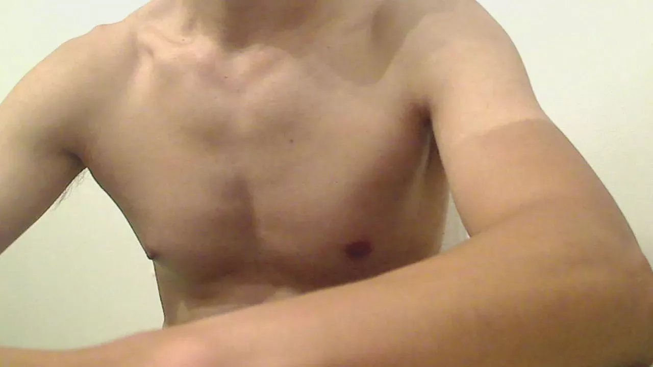 Offline showhansen3 on Cam4