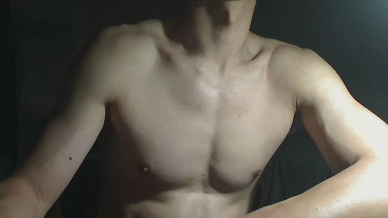 Offline showhansen3 on Cam4