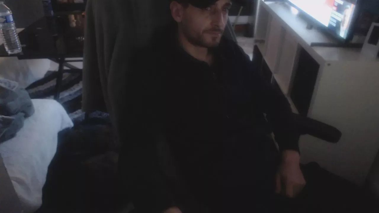 Offline snoww8313 on Cam4