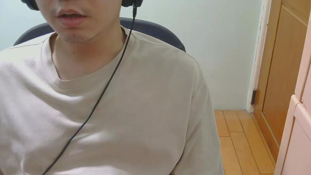 talltalllion on Cam4 