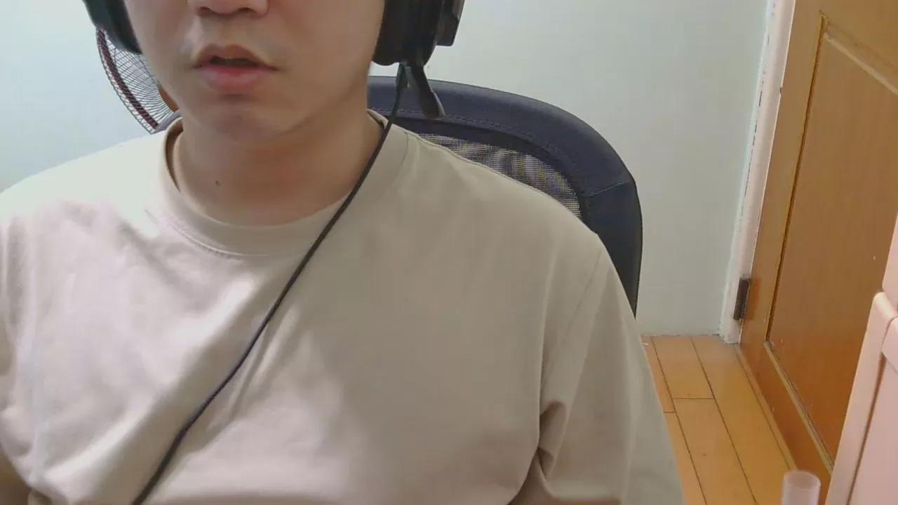 talltalllion on Cam4 