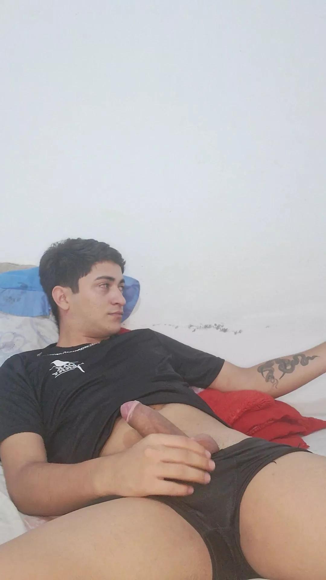 Tavinh067 on Cam4 