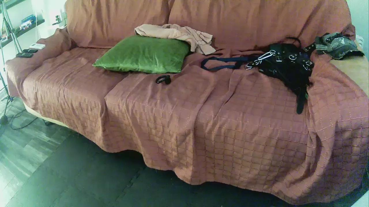 thingsbums on Cam4 