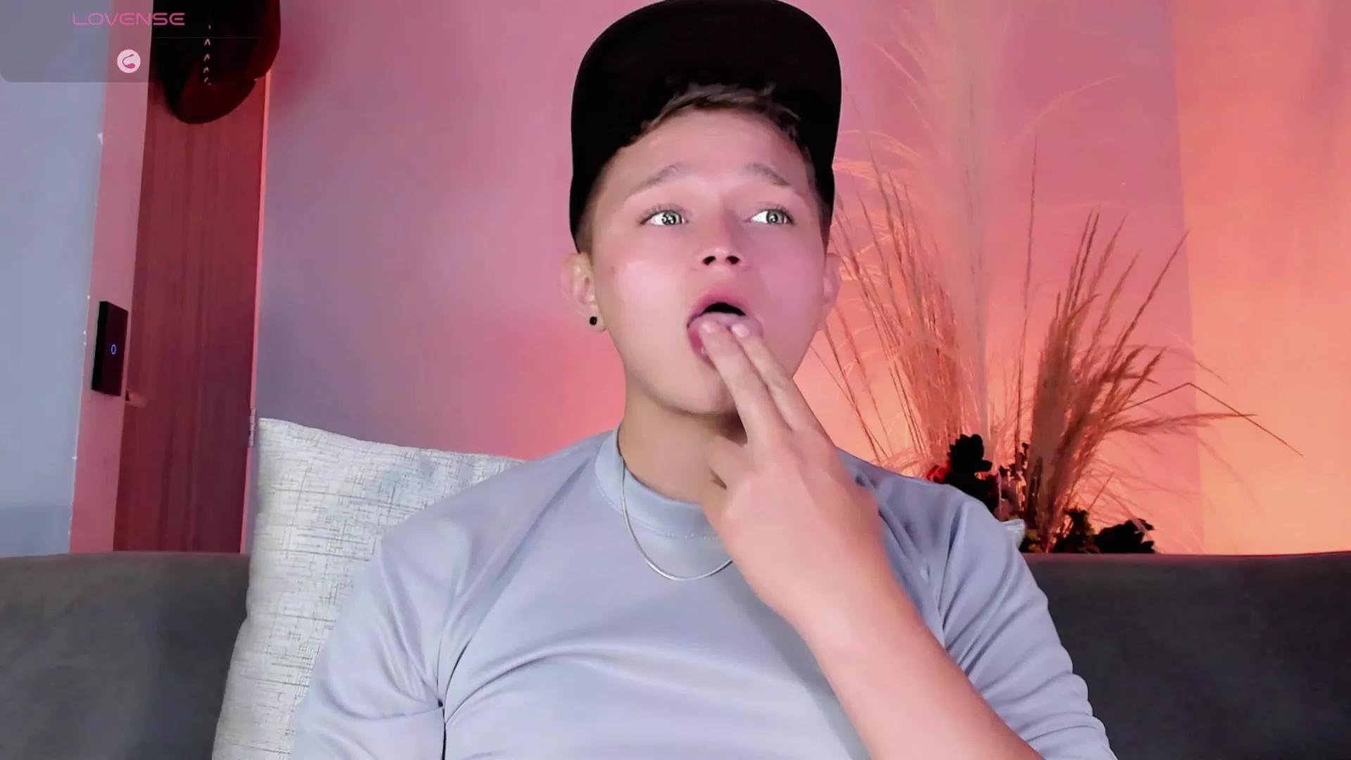 TimWolf_ on Cam4 