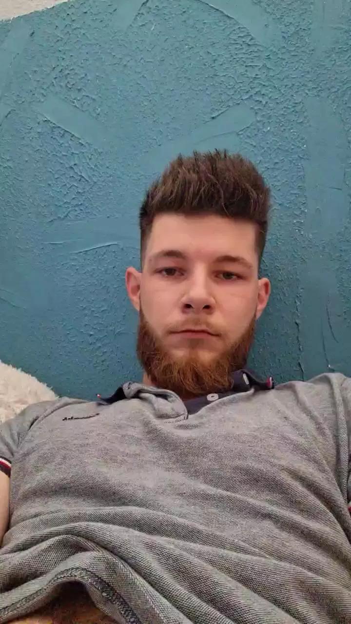 Titi020 on Cam4 