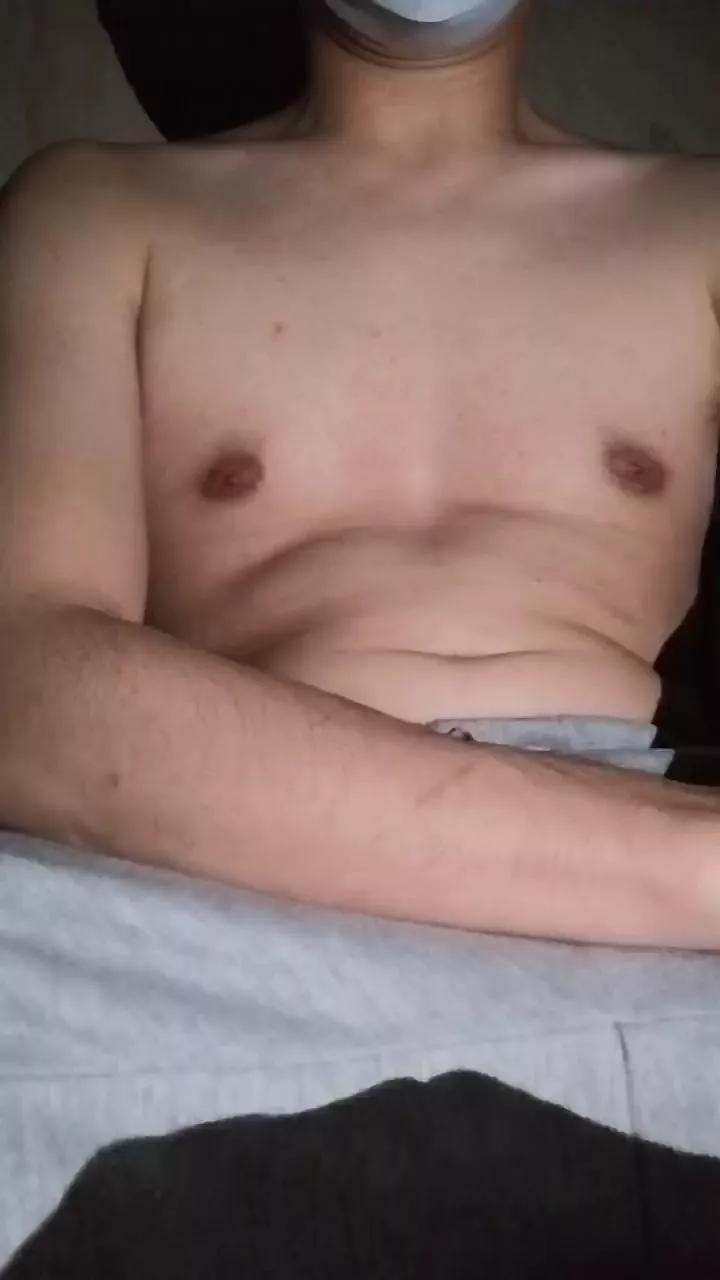 tom19960405 on Cam4 