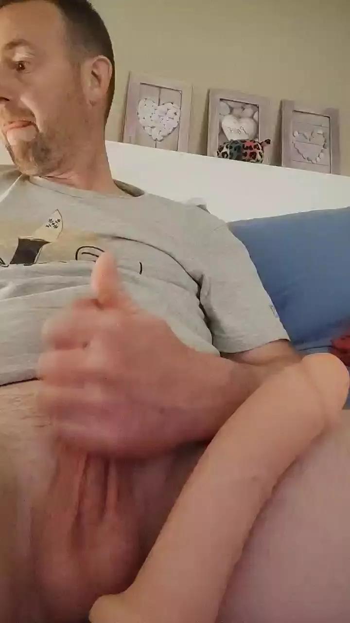 tom6966 on Cam4 