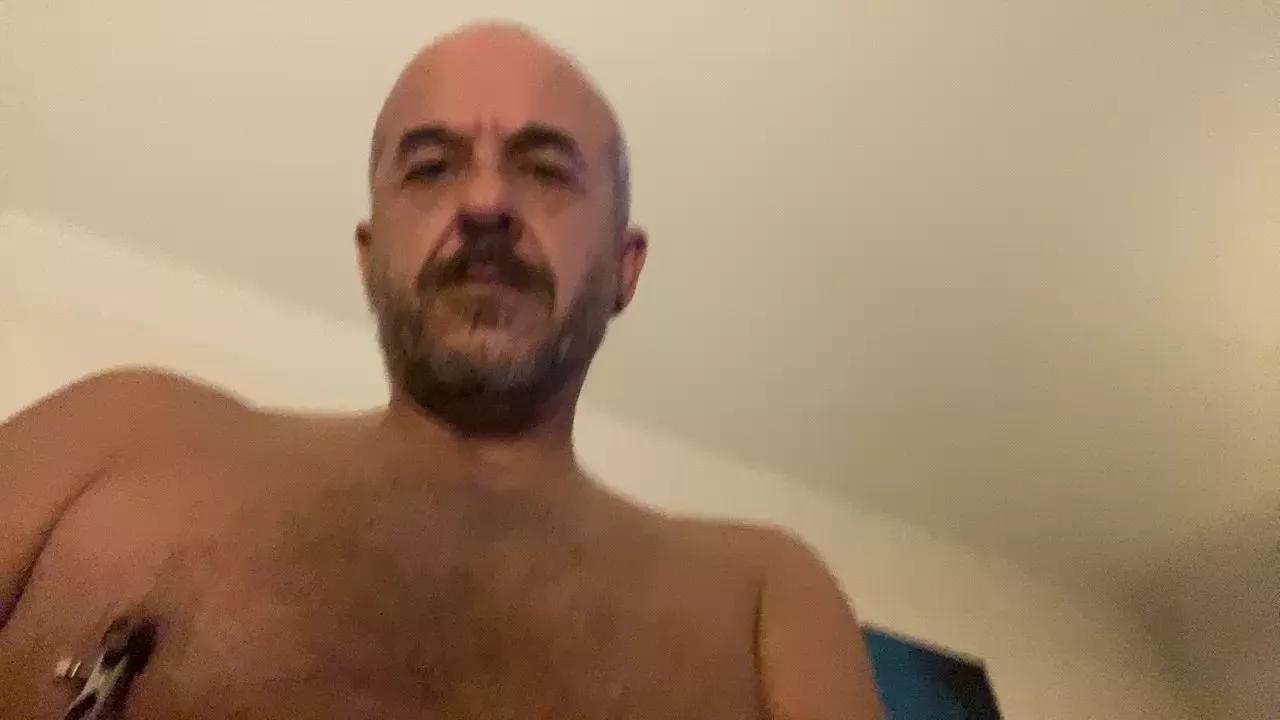 Toutvoir40 on Cam4 