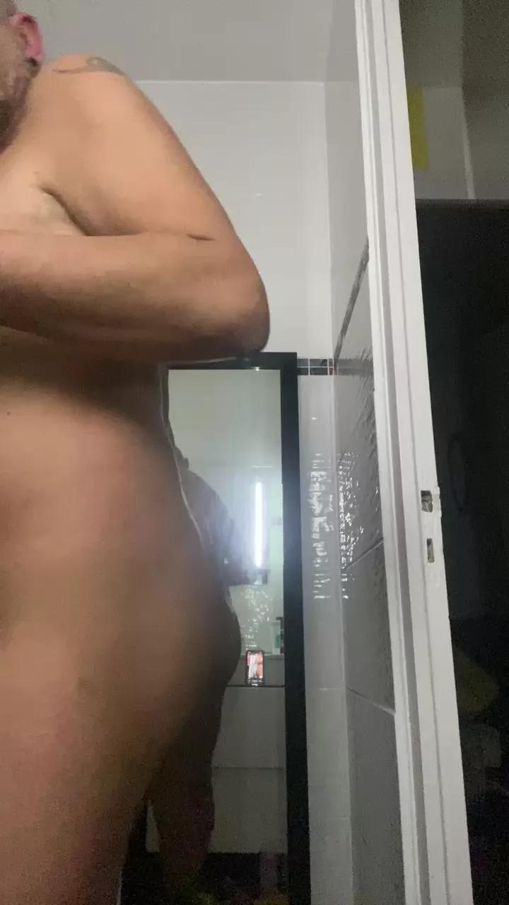 Toutvoir40 on Cam4 