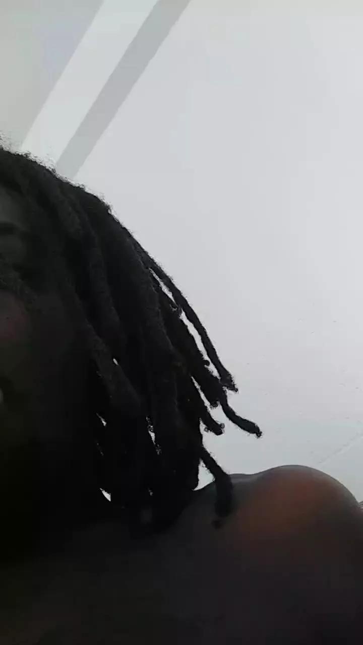 Travisscott22 on Cam4 