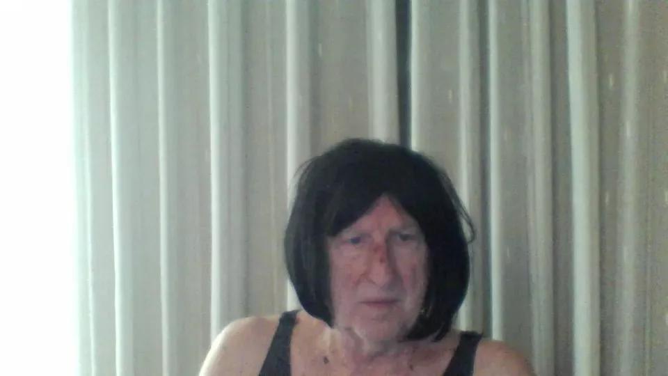 Travjenny1 on Cam4 
