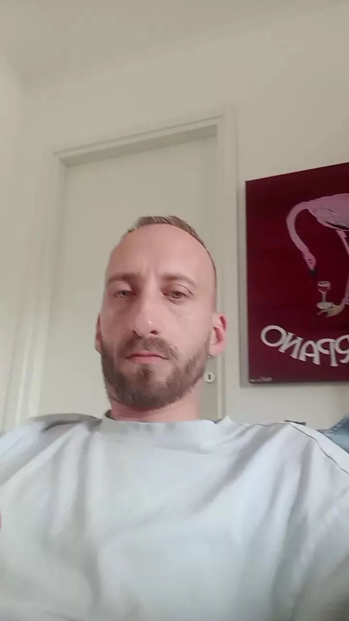 Offline trenitalia1 on Cam4