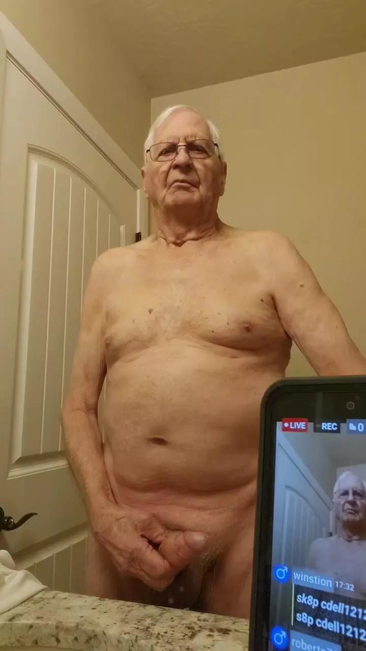 trucker99hot on Cam4 