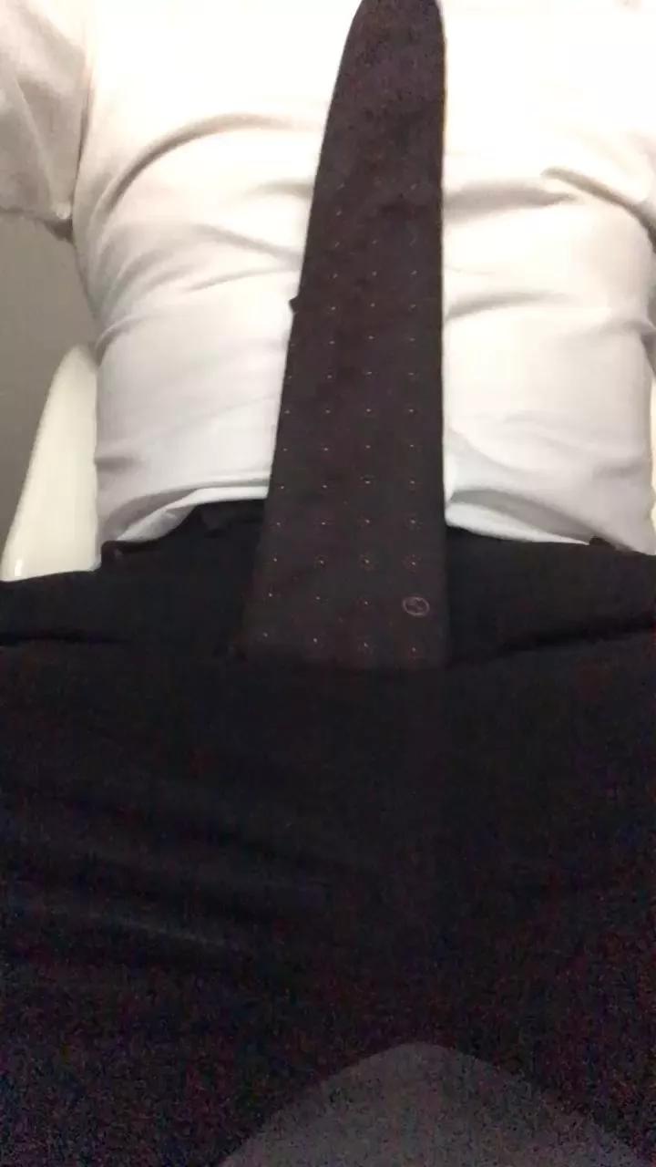 trunky_boi on Cam4 
