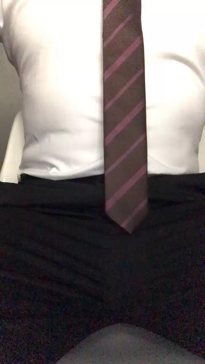 trunky_boi on Cam4 