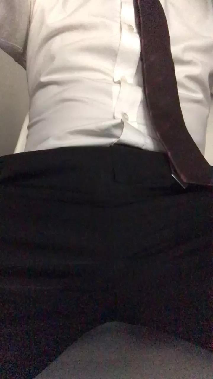 trunky_boi on Cam4 