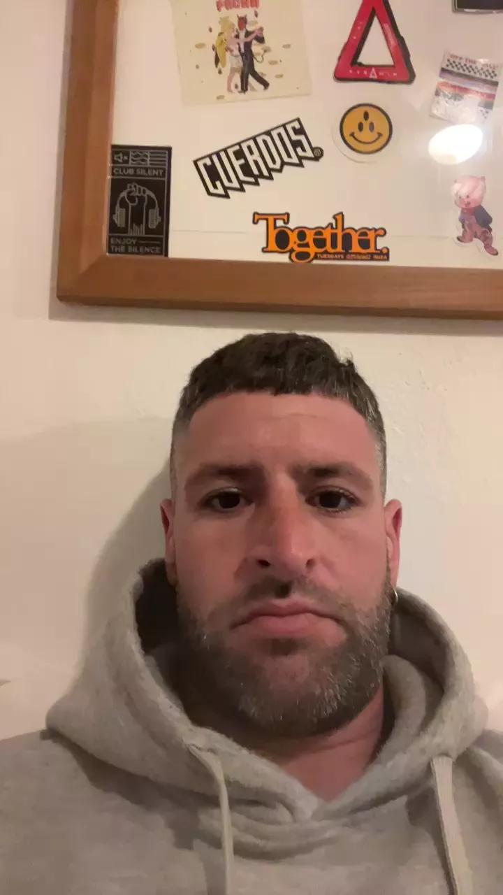 tucan22 on Cam4 
