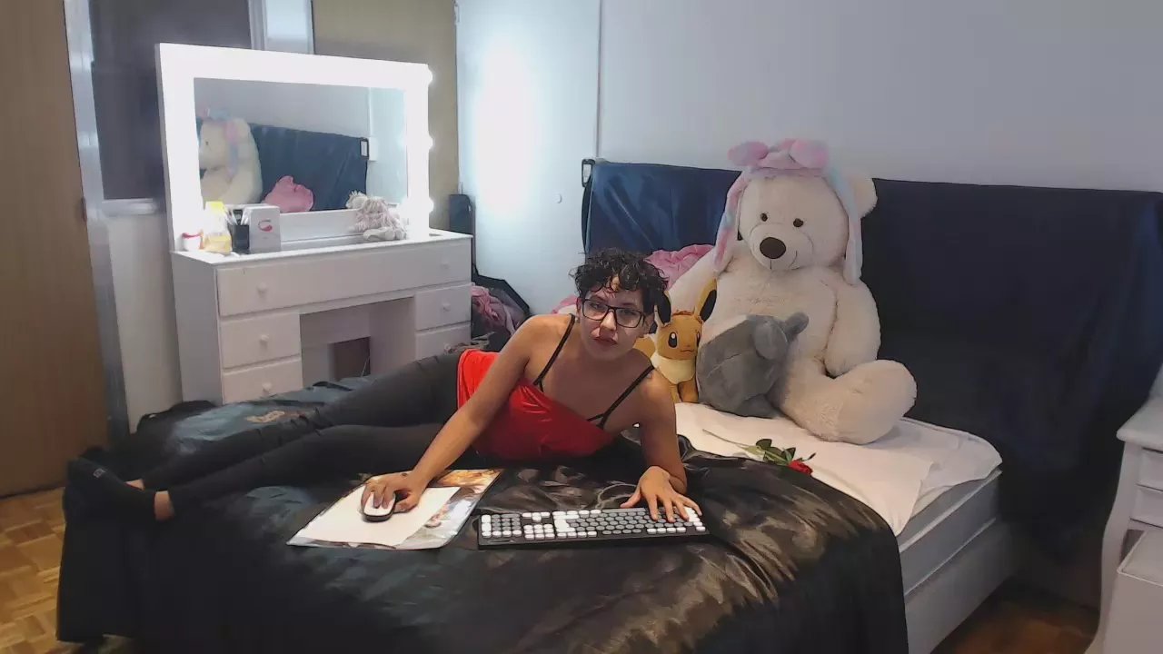 Offline Violettlover on Cam4