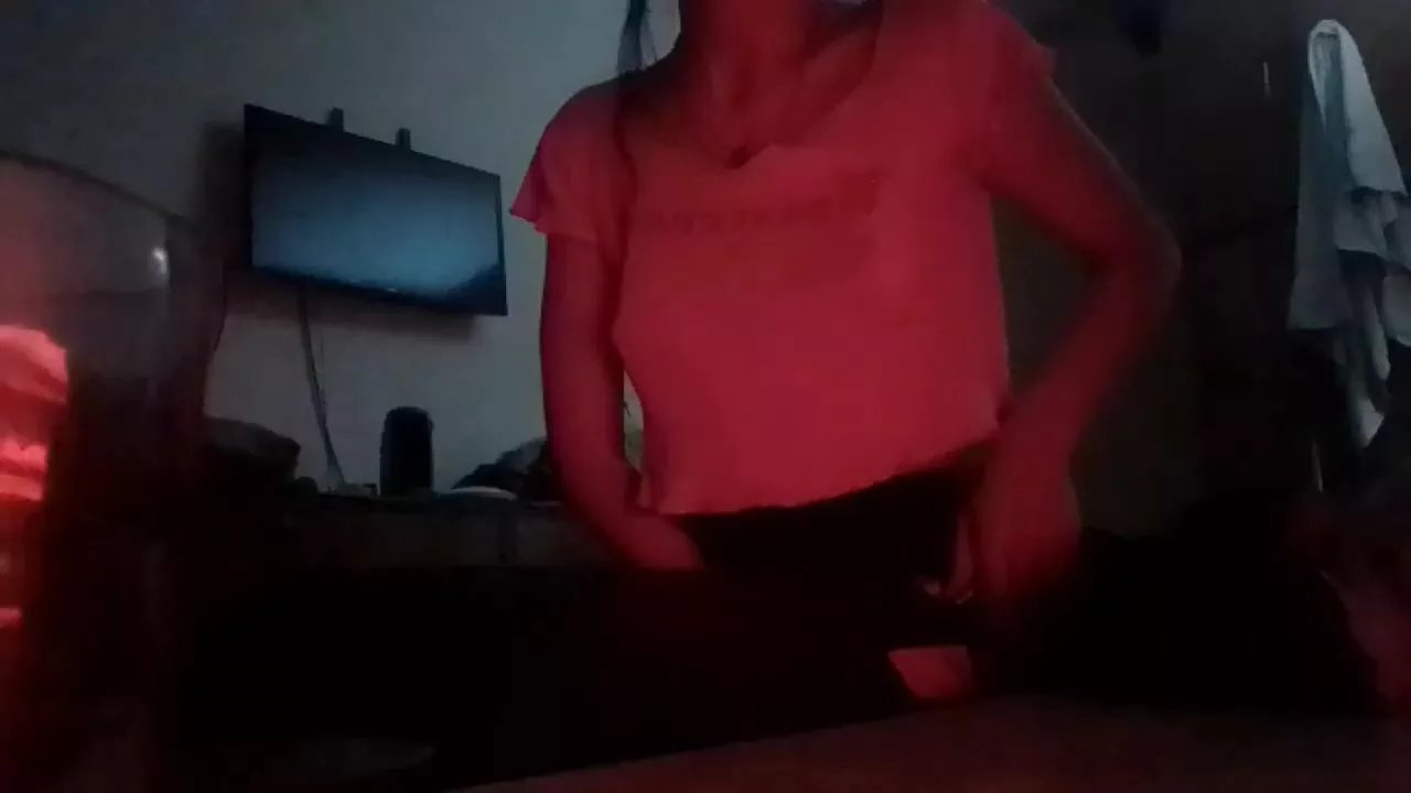 Offline vueltamedia53 on Cam4