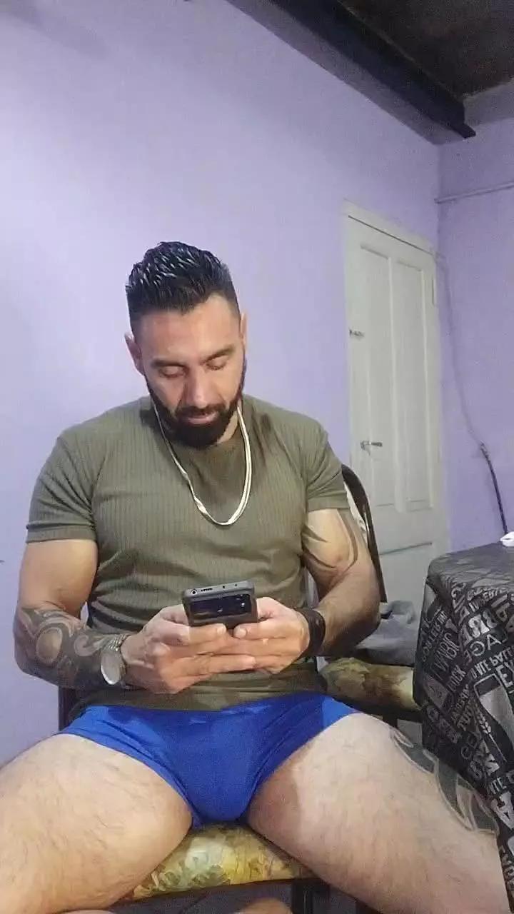 Xavier_82 on Cam4 