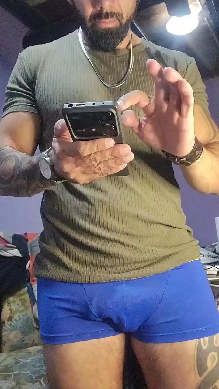 Xavier_82 on Cam4 