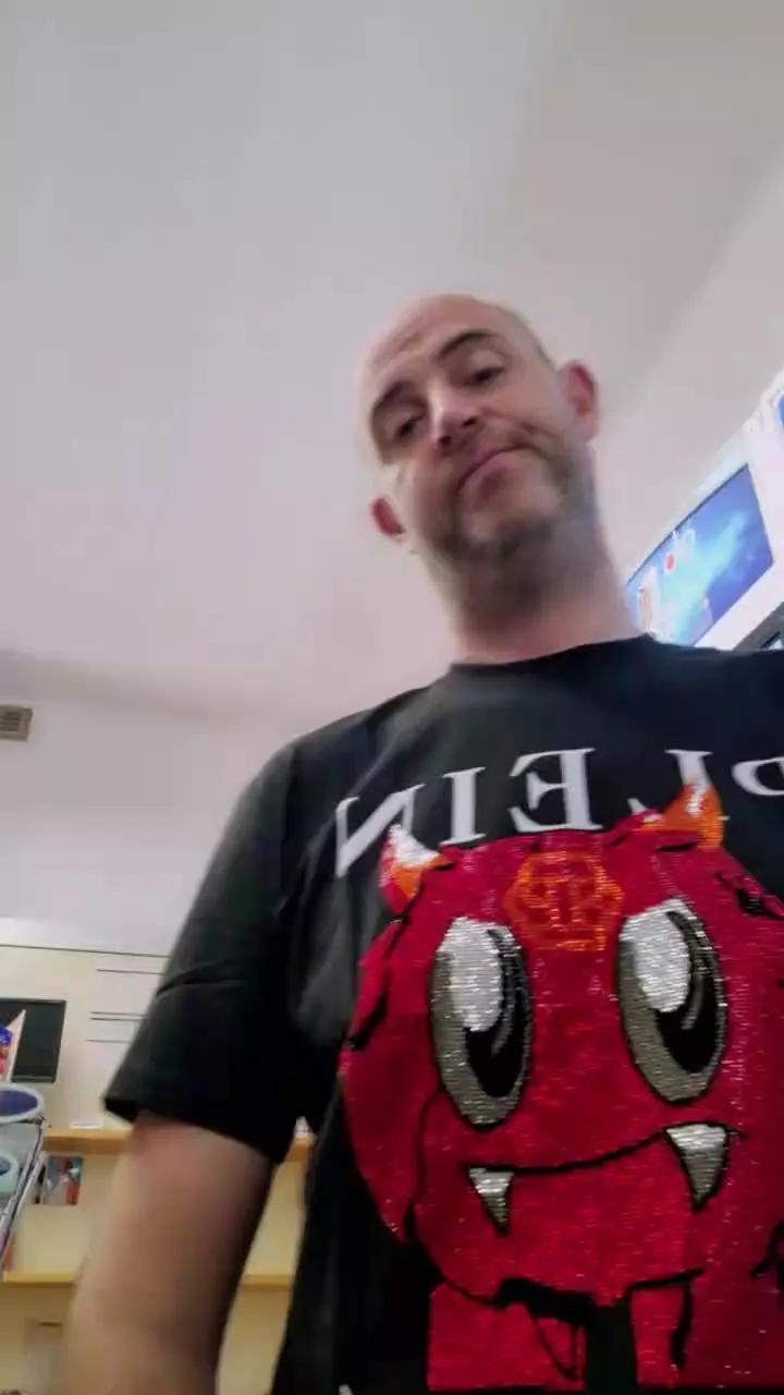 Xxxme85 on Cam4 