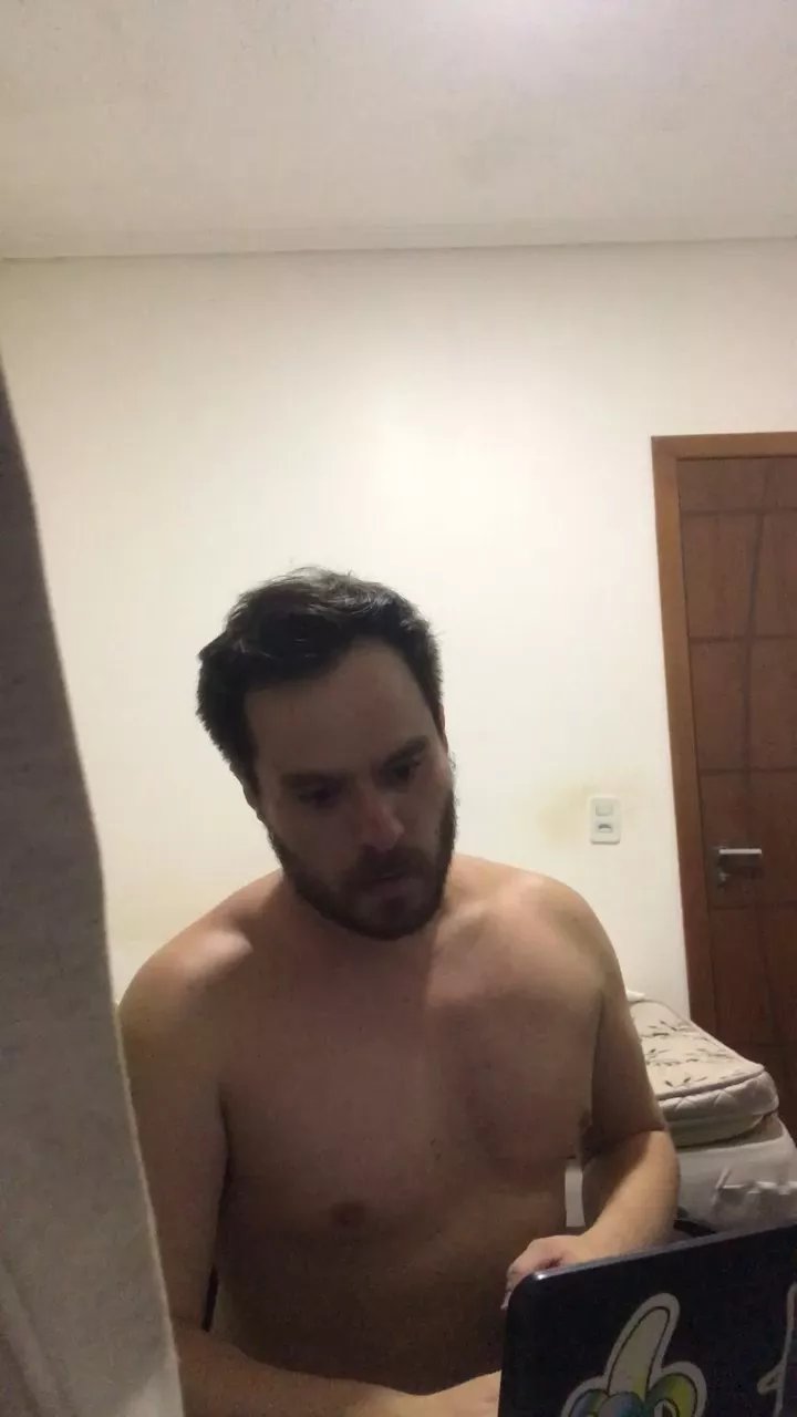 Offline Yagow on Cam4