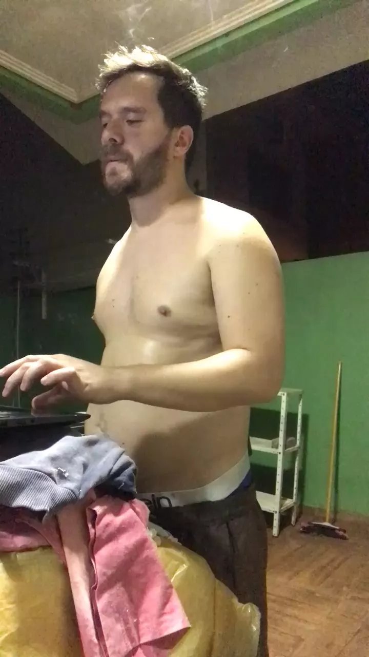 Offline Yagow on Cam4