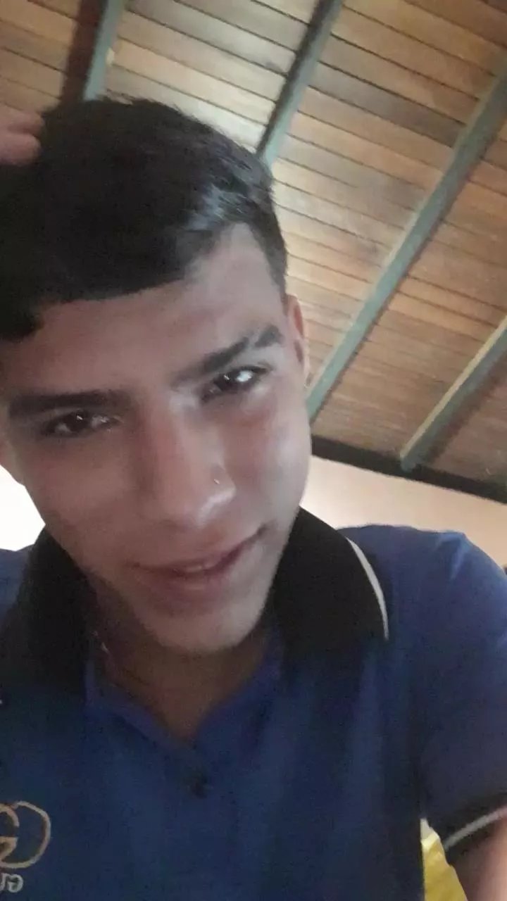 Offline your_latin_cock on Cam4