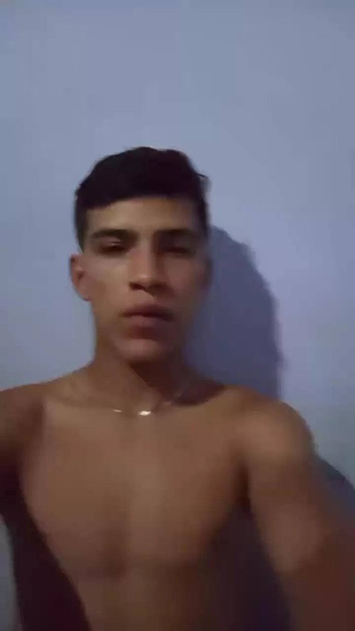 Offline your_latin_cock on Cam4