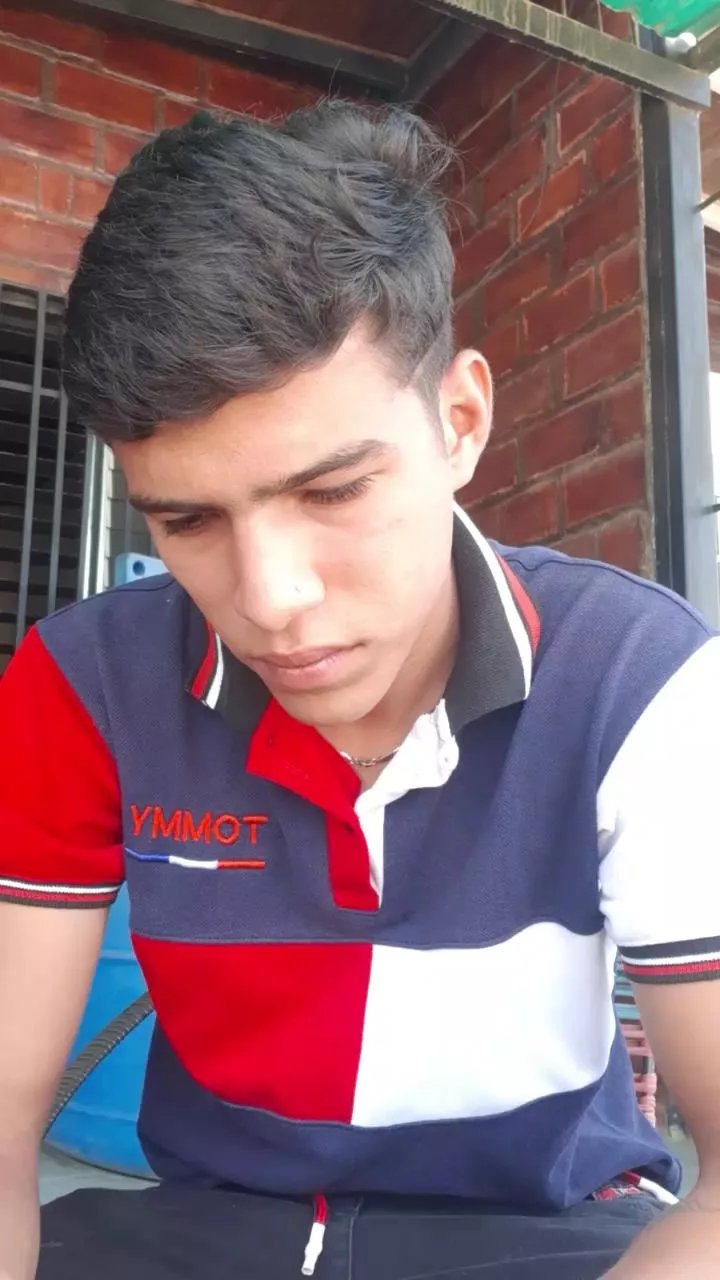 Offline your_latin_cock on Cam4